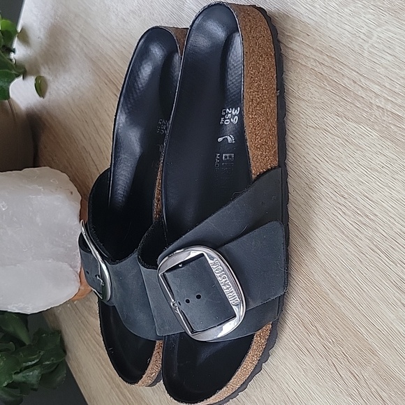 Birkenstock MADRID Big Buckle Oiled Leather sandals - Picture 4 of 7